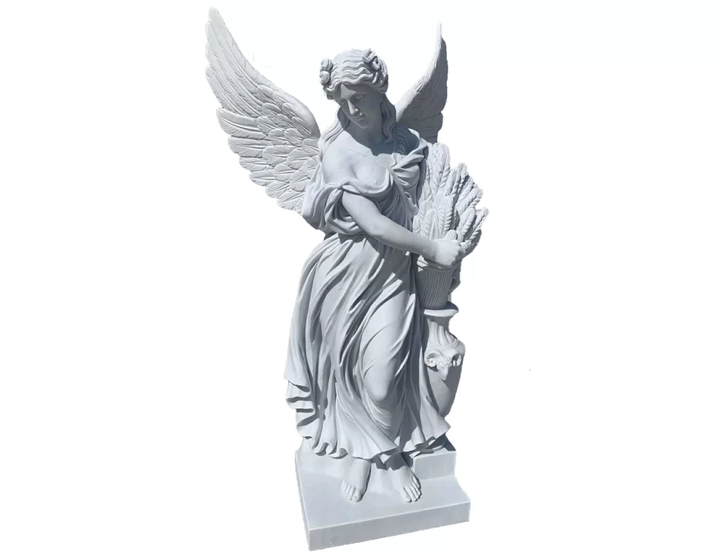 escultura de anjo em mármore
