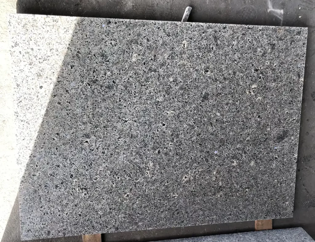batu granit mata biru 1